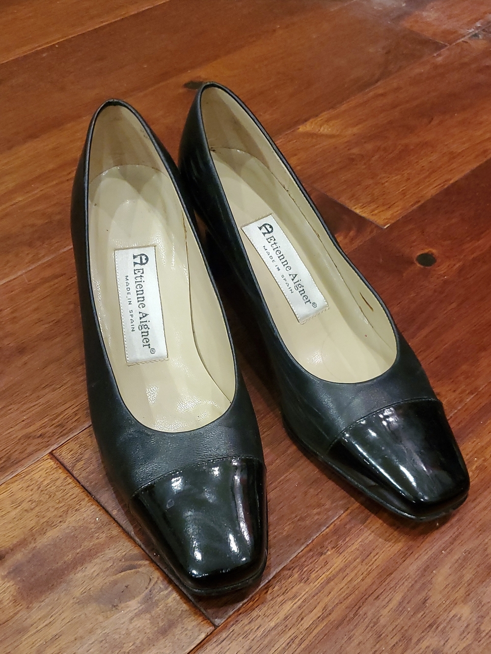 Etienne Aigner Black Leather Pumps with Patent Toe Size 6
